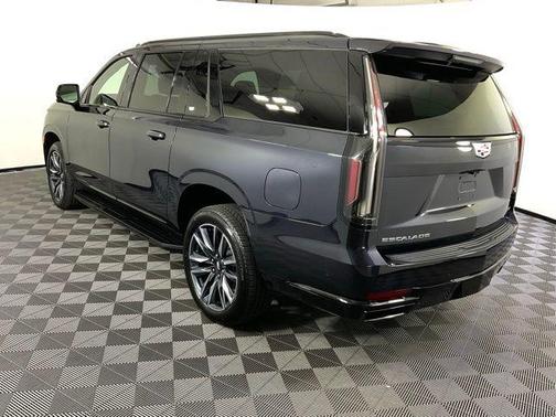 2023 Cadillac Escalade ESV Sport