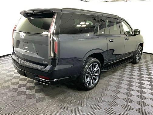 2023 Cadillac Escalade ESV Sport