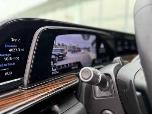 2023 Cadillac Escalade Premium Luxury