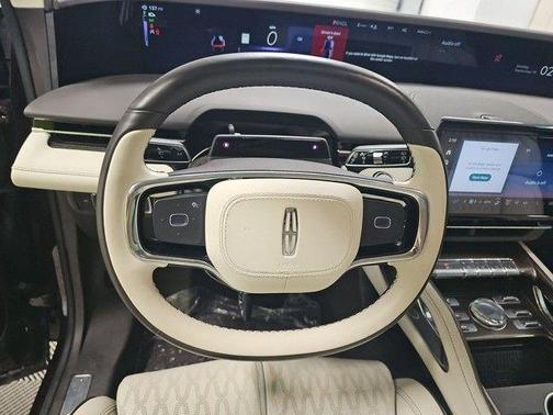 2024 Lincoln Nautilus Black Label