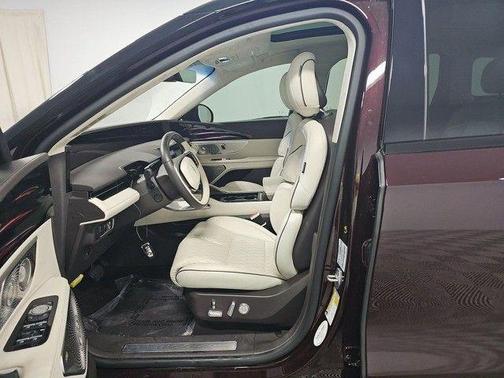 2024 Lincoln Nautilus Black Label