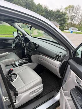 White 2021 Honda Pilot EX-L