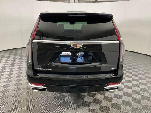 2024 Cadillac Escalade ESV Premium Luxury