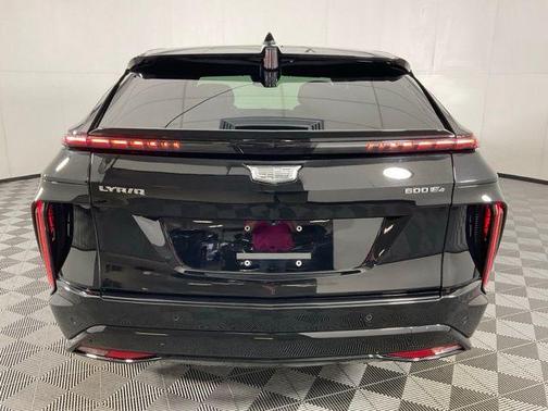 2024 Cadillac LYRIQ Sport