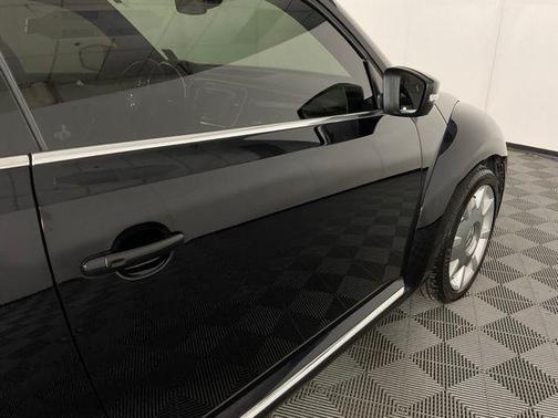 2019 Volkswagen Beetle 2.0T SE