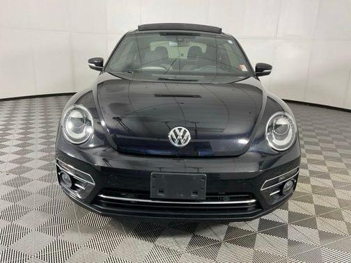 2019 Volkswagen Beetle 2.0T SE