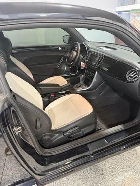 2019 Volkswagen Beetle 2.0T SE