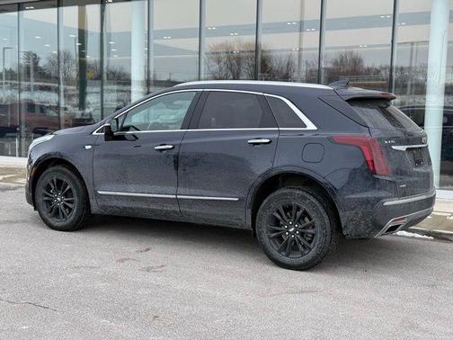 2022 Cadillac XT5 Premium Luxury