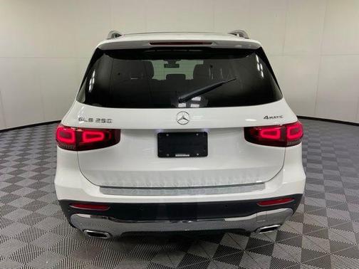 2022 Mercedes-Benz GLB 250 Base 4MATIC