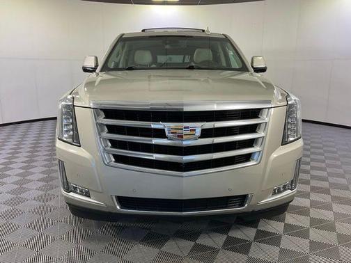 Silver Coast Metallic 2016 Cadillac Escalade ESV Luxury