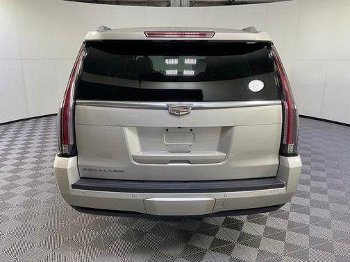 Silver Coast Metallic 2016 Cadillac Escalade ESV Luxury