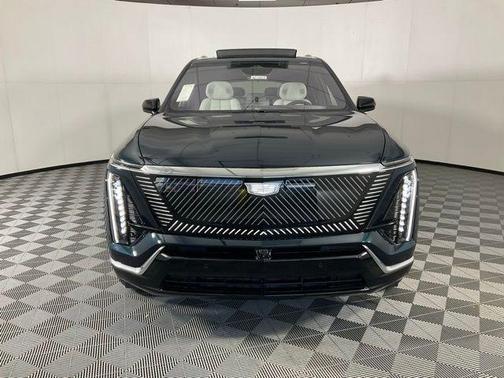2026 Cadillac VISTIQ Luxury