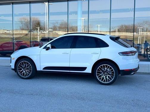 Carrara White Metallic 2020 Porsche Macan S