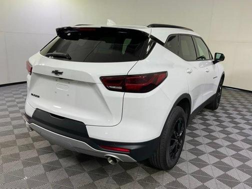 Summit White 2025 Chevrolet Blazer LT