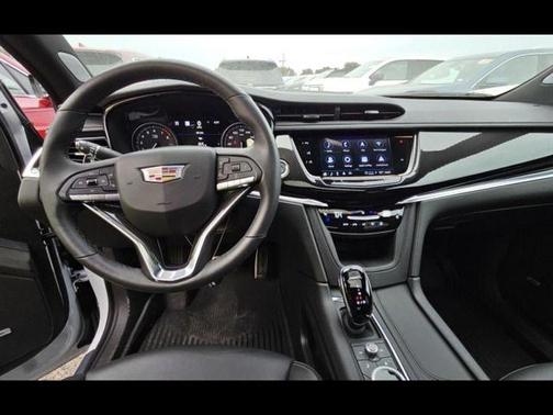 2025 Cadillac XT6 Sport AWD