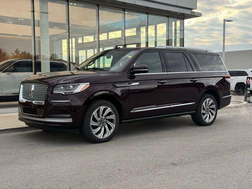 2023 Lincoln Navigator L Reserve