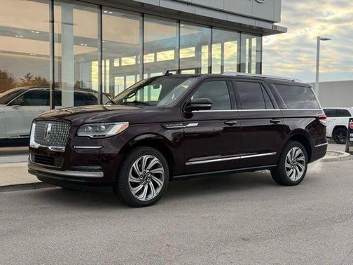2023 Lincoln Navigator L Reserve