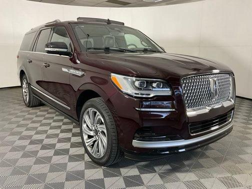 2023 Lincoln Navigator L Reserve