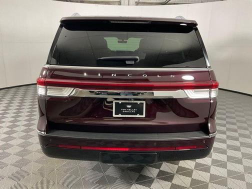 2023 Lincoln Navigator L Reserve