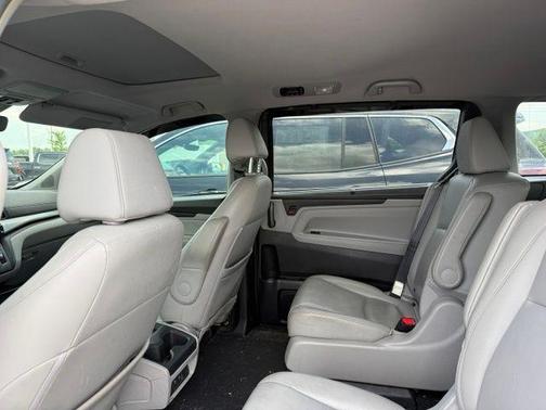 Modern Steel Metallic 2018 Honda Odyssey EX-L