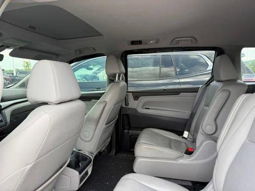 Modern Steel Metallic 2018 Honda Odyssey EX-L