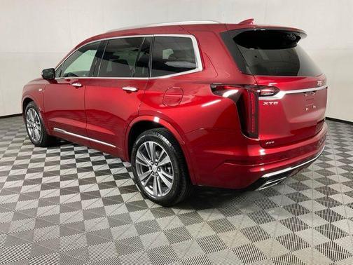 2025 Cadillac XT6 Premium Luxury AWD