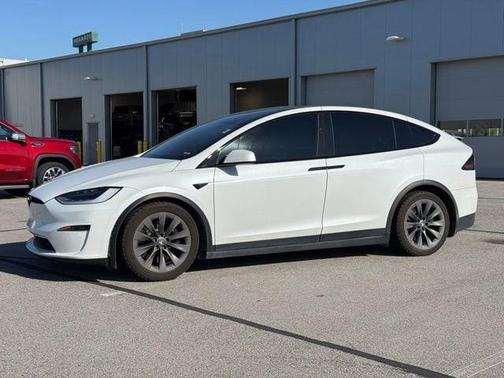 Pearl White Multi 2022 Tesla Model X Base