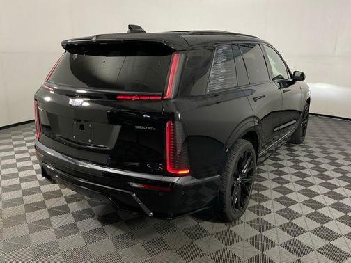 2026 Cadillac VISTIQ Platinum