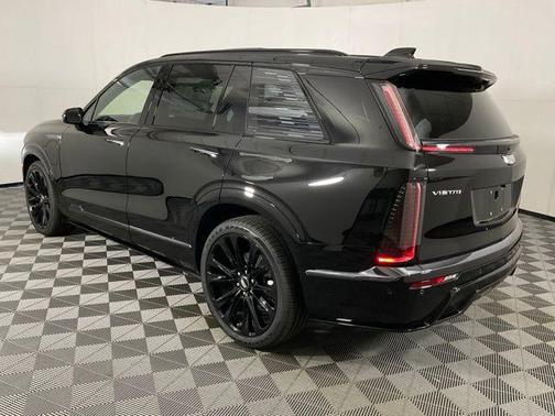 2026 Cadillac VISTIQ Platinum