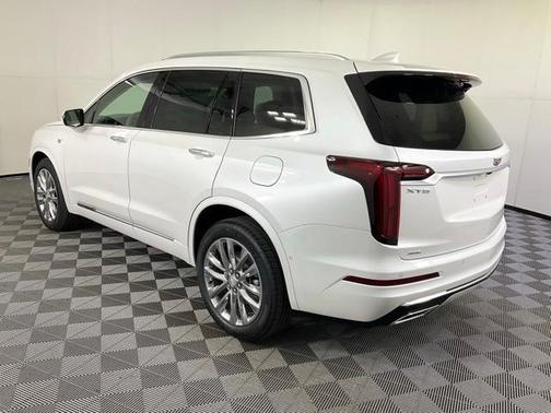2025 Cadillac XT6 Premium Luxury AWD