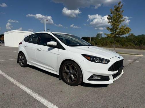 2018 Ford Focus ST Base