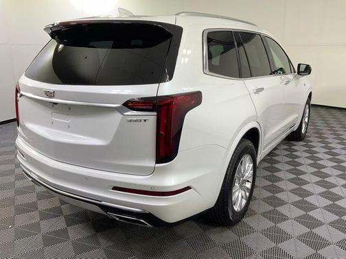 2023 Cadillac XT6 Luxury AWD