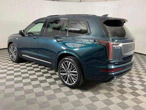 Emerald 2024 Cadillac XT6 Sport AWD