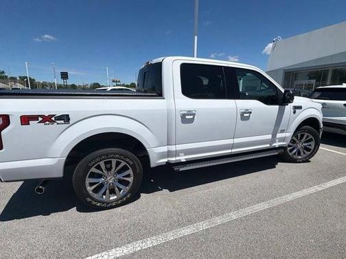 Oxford White 2017 Ford F-150 XLT