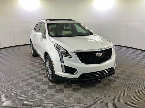 2025 Cadillac XT5 Sport