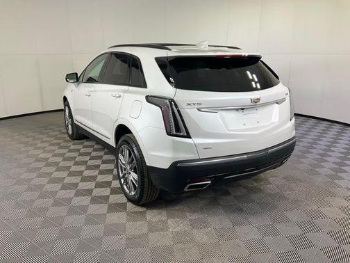 2025 Cadillac XT5 Sport