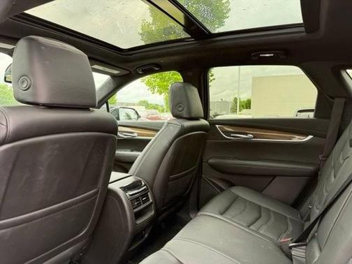 Stellar Black Metallic 2018 Cadillac XT5 Platinum