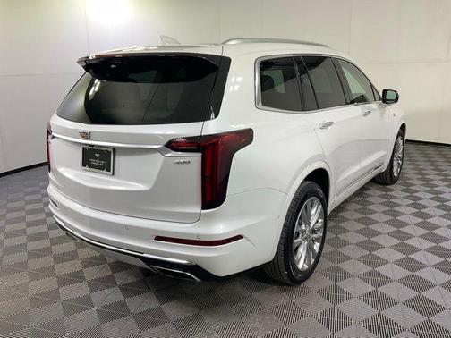 2022 Cadillac XT6 Premium Luxury AWD