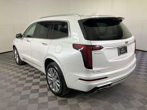 2022 Cadillac XT6 Premium Luxury AWD