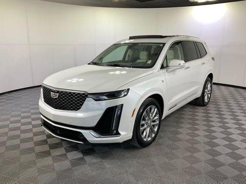 2022 Cadillac XT6 Premium Luxury AWD