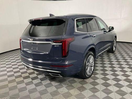 2025 Cadillac XT6 Premium Luxury AWD