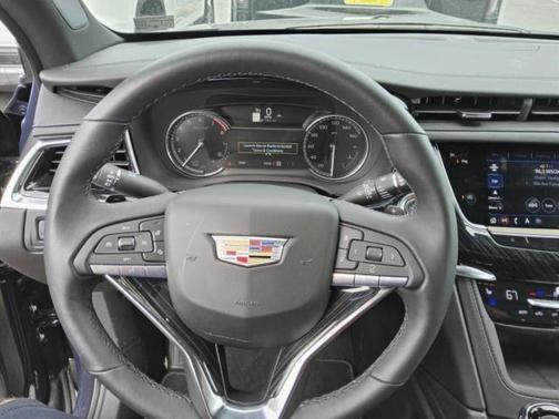 2025 Cadillac XT6 Premium Luxury AWD
