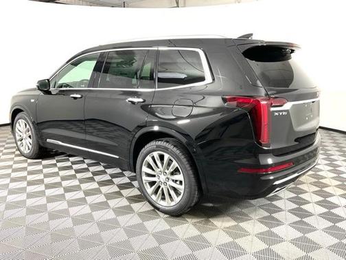 2025 Cadillac XT6 Premium Luxury FWD