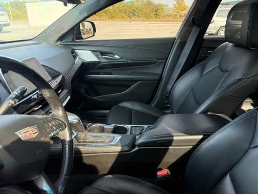 2021 Cadillac CT4 Luxury