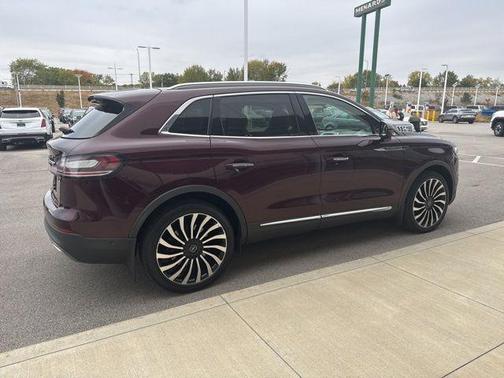 2019 Lincoln Nautilus Black Label