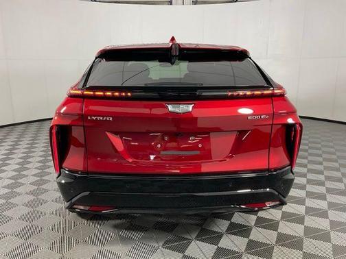 2025 Cadillac LYRIQ Sport
