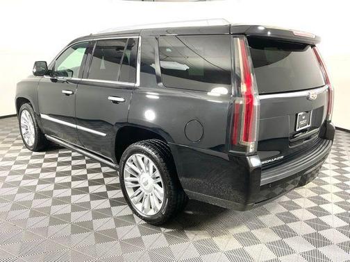 2019 Cadillac Escalade Platinum