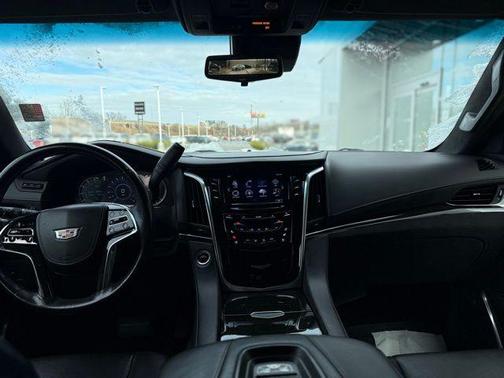 2019 Cadillac Escalade Platinum