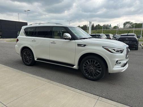 2023 INFINITI QX80 SENSORY