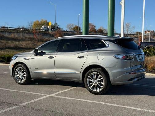 2023 Buick Enclave Avenir